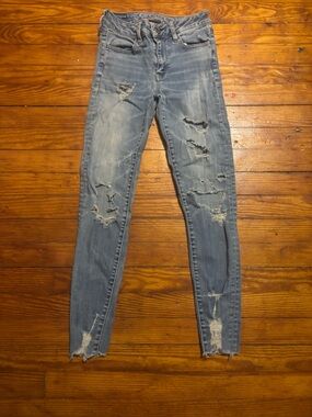 American Eagle Outfitters Ripped Skinny Jeans - Light Blue Wash
